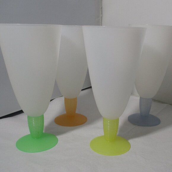 Tupperware Tall Plastic Parfait Goblets Cups Dessert Ice Cream Glasses - Picture 1 of 7